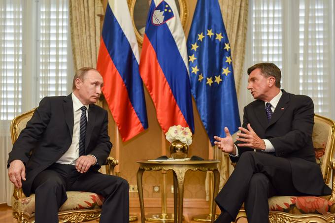 Slovenski predsednik Pahor in ruski predsednik Putin razglasila dan slovesnosti pri Ruski kapelici za Dan slovensko-ruskega prijateljstva