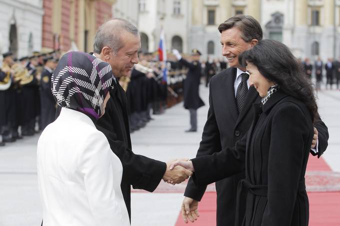 Predsednik Pahor na uradnem obisku v Republiki Sloveniji gosti predsednika Republike Turčije Erdoğana s soprogo Emino Erdoğan
