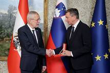 8. 12. 2022, Strmol – Predsednik Pahor gosti predsednika Van der Bellna na neformalni prijateljski večerji na gradu Strmol. (Daniel Novakovič/STA)