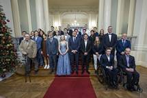 13. 12. 2022, Ljubljana – Predsednik Pahor na sprejemu za najboljše slovenske športnice in športnike: »V vaši bližini sem čutil, da sem blizu ljudem, ki imajo v družbi posebno vlogo: so vzor našim otrokom« (Bor Slana/STA)