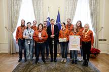 15. 12. 2022, Ljubljana – Predsednik Pahor je sprejel Luč miru iz Betlehema (Nebojša Tejić/STA)