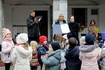 6. 12. 2022, Ljubljana – Predsednik Pahor obiskal Uršulinski zavod ob 320-letnici prihoda uršulink v Ljubljano in ob 20-letnici Angelinega vrtca, prvega vrtca montessori v Sloveniji (Daniel Novakovič/STA)