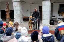 6. 12. 2022, Ljubljana – Predsednik Pahor obiskal Uršulinski zavod ob 320-letnici prihoda uršulink v Ljubljano in ob 20-letnici Angelinega vrtca, prvega vrtca montessori v Sloveniji (Daniel Novakovič/STA)