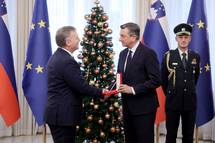 19. 12. 2022, Ljubljana – Predsednik Pahor je vročil red za izredne zasluge, s katerim je junija 2006 predsednik dr. Drnovšek posthumno odlikoval dr. Pučnika (Daniel Novakovič)